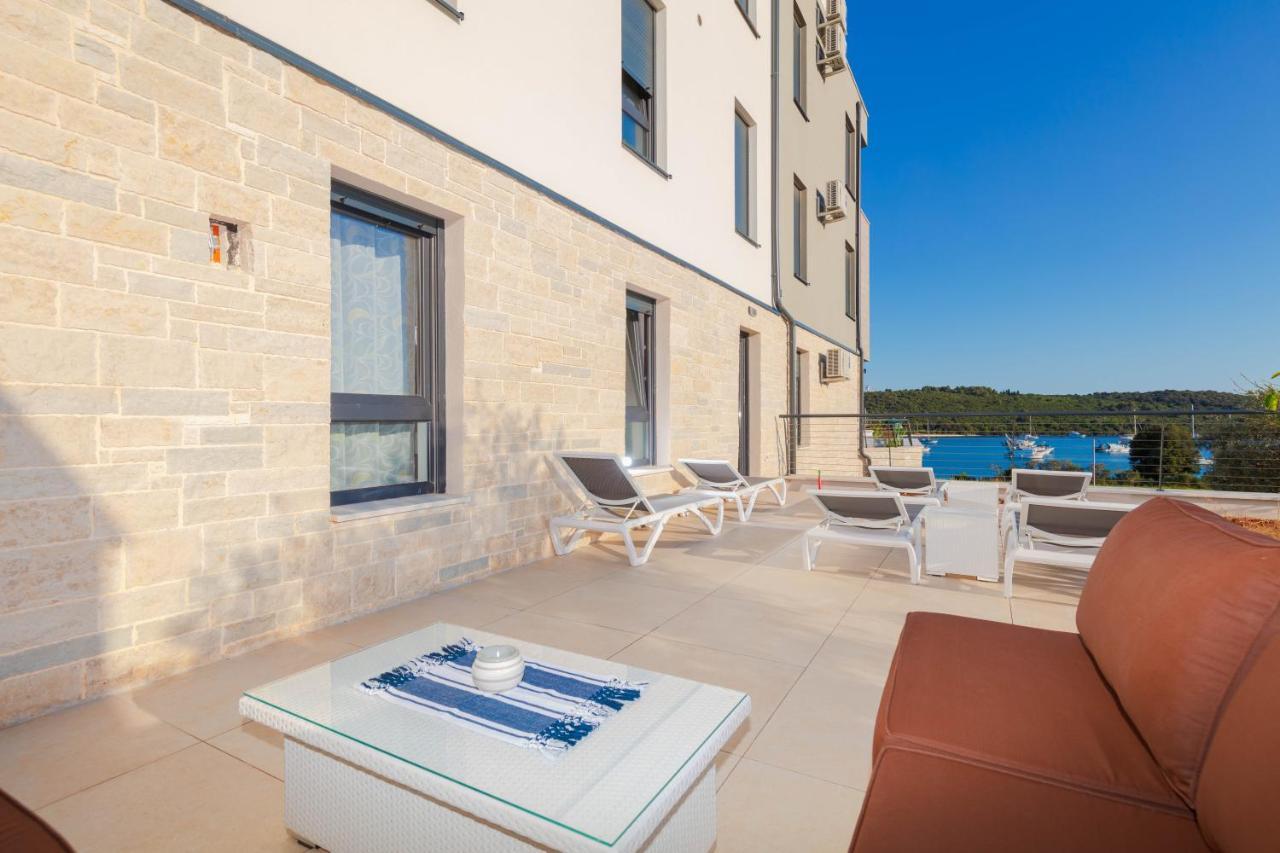 Resort Banjole - Apartman Indigo Exterior photo